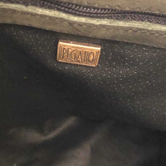 Pegabo Cross Body  Suede Bucket Bag - Purse - Picture 4 of 10